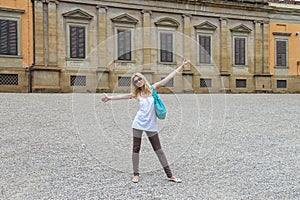 Attractive girl near the Palazzo Pitti in the Boboli gardens, Fl