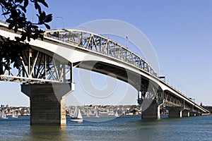 Přístav most 