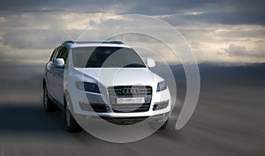 Audi Q7 white car.