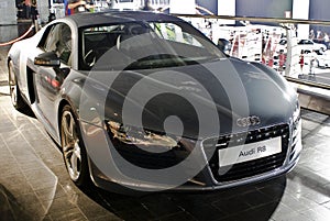 Audi R8 - Front - MPH