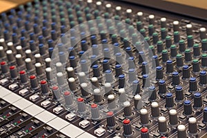 Audio mixer