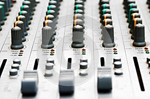 Audio mixing board