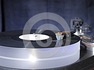 Audiophile HiFi turntable player.