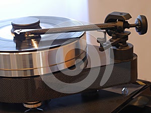 Audiophile HiFi turntable player.