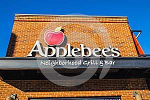 Applebees Restaurant bar and grill building sign