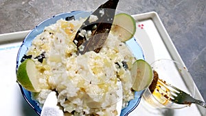 Aujhi is a vegetarian meal recipe from uttarpradesh.