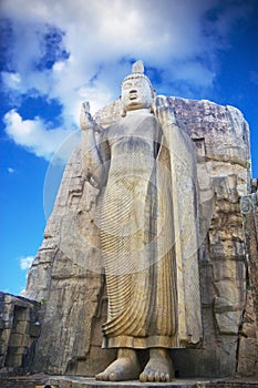Aukana Buddha, Sri Lanka