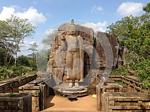 Aukana Buddha statue