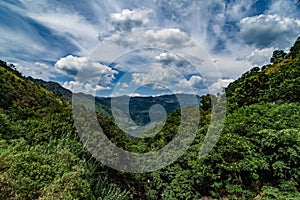 Aussicht ueber die Berge Sri Lankas