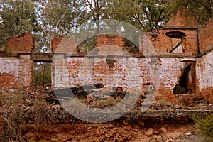 Australia: industrial ruins oil shale mine building