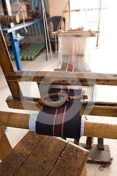 Authentic weaving machine, which weave patterns on fabric