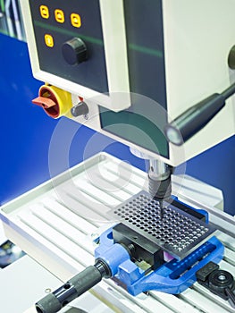 Auto air tapping machine