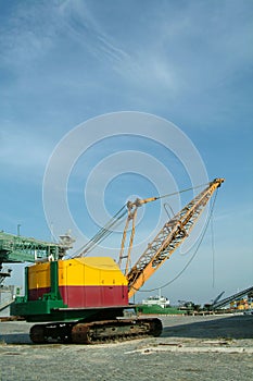 Auto crane