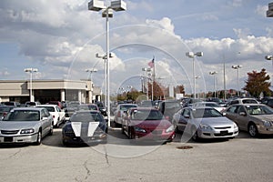 Auto_dealership_lot