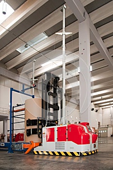 Automated warehouse (paper) with robotic forklift