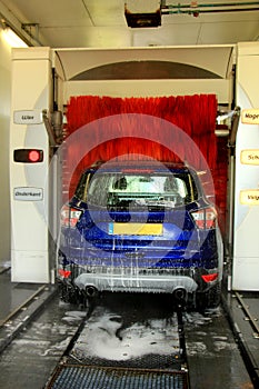 Automatic car wash