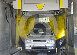 Automatic car wash