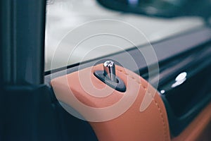 Automatic Door Locks, Car Door Lock Button