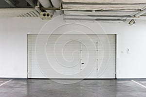 Automatic garage door