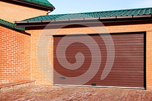 Automatic Garage Gate and Single Red House, XXXL