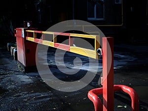 Automatic gate barrier