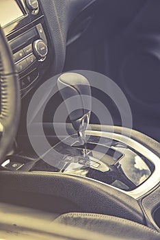 Automatic gearbox shifter