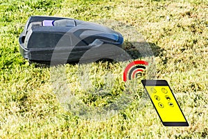 Automatic lawnmower control via smartphone