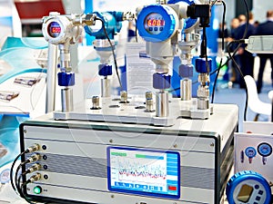 Automatic pressure calibrator at exhibition