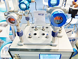 Automatic pressure calibrator at exhibition