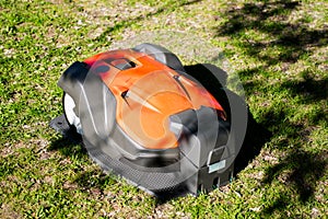 Automatic robotic lawnmower charging