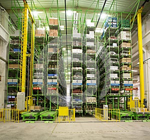 Automatic warehouse