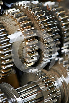 Automobile engine or transmission gear box