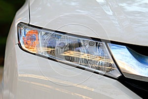 Automotive lighting