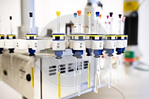 Autosampler of NMR spectrometer loaded with samples for analysis