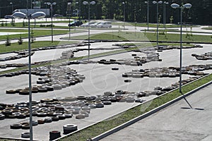 Autotire covers on asphalt