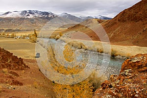 Autotravel the mountains of Altai