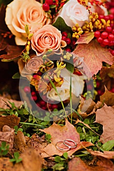 Autumn bouquet of the bride