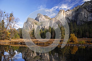 Autumn colors in Yosemite