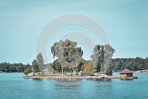 Autumn landscape in the 1000 islands. Houses, boats and islands. Lake Ontario, Canada USA