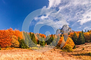 Jesenná krajina v Národnom parku Malá Fatra, Slovensko