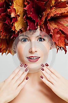 Autumn Makeup. Beautiful Woman with Fashion Makeup