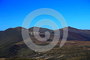 The autumn scenery on the road to Qinghai Tibet Plateau