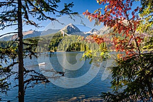 Podzim na vysoký tatry hory Slovensko 