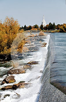 An autumn view of the Idaho Falls, in Idaho.