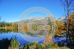 Podzimní pohled na Štrbské Pleso. Slovensko. Tatry