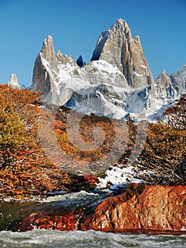 Krásny monumentálna hora hora v argentína 