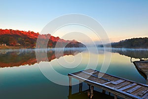 Autumn Xiaoqing lake sunrise