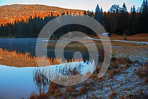 Autumnal scenery, lake shore Ferchensee, Mittenwald