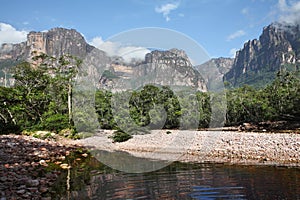 Auyan Tepuy with Angel Falls photo