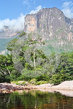 Auyan Tepuy with Angel Falls photo